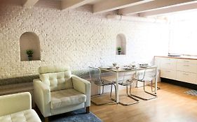 Kg House